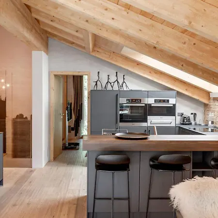 4br Charming Penthouse - Ski In&ski Out - What'app - 0034-635-520-036 - For Reservations!! 아파트 체르마트