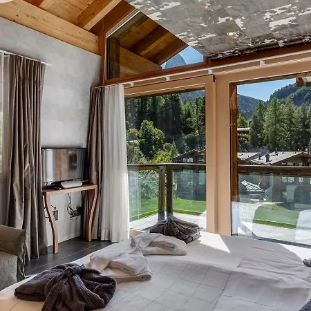 아파트 4br Charming Penthouse - Ski In&ski Out - What'app - 0034-635-520-036 - For Reservations!! *