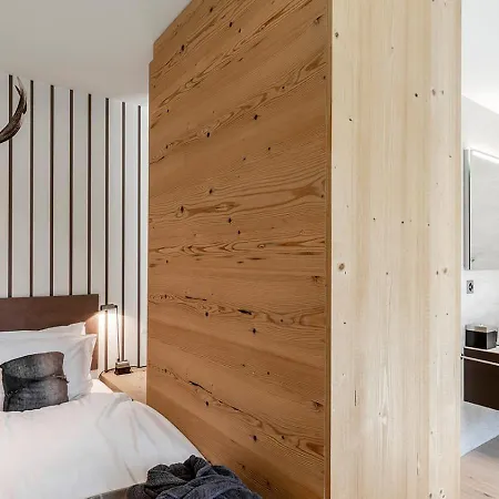 Appartement 4br Charming Penthouse - Ski In&ski Out - What'app - 0034-635-520-036 - For Reservations!! Zermatt