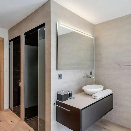 4br Charming Penthouse - Ski In&ski Out - What'app - 0034-635-520-036 - For Reservations!! *