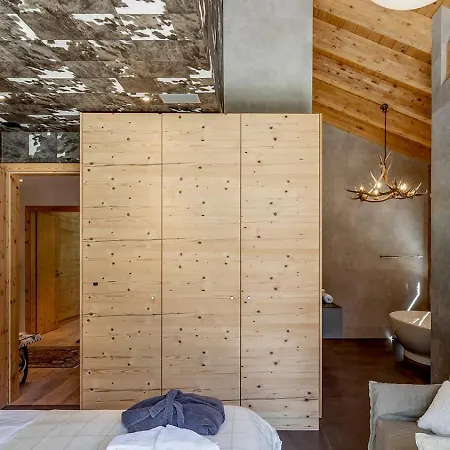 Διαμέρισμα 4br Charming Penthouse - Ski In&ski Out - What'app - 0034-635-520-036 - For Reservations!! *
